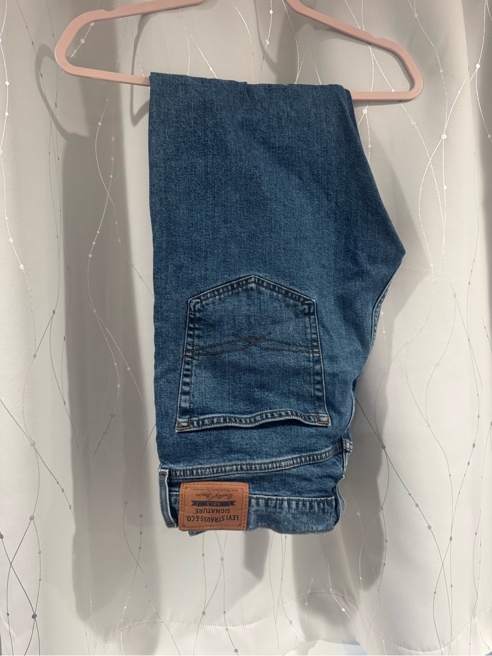 Levi's Men's Blue Denim Jeans - Classic Straight Fit 36x32